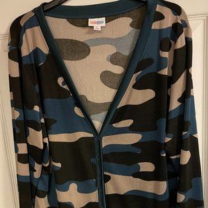 LulaRoe Cheryl Camo Cardigan Size M NWT
